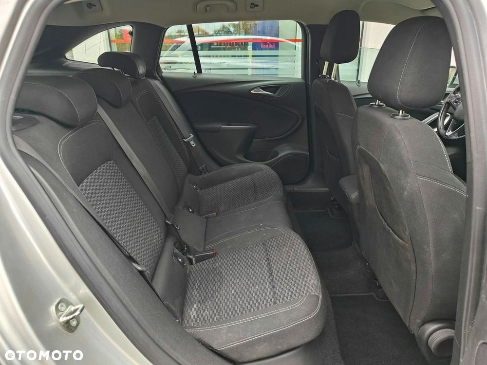 Opel Astra - 17