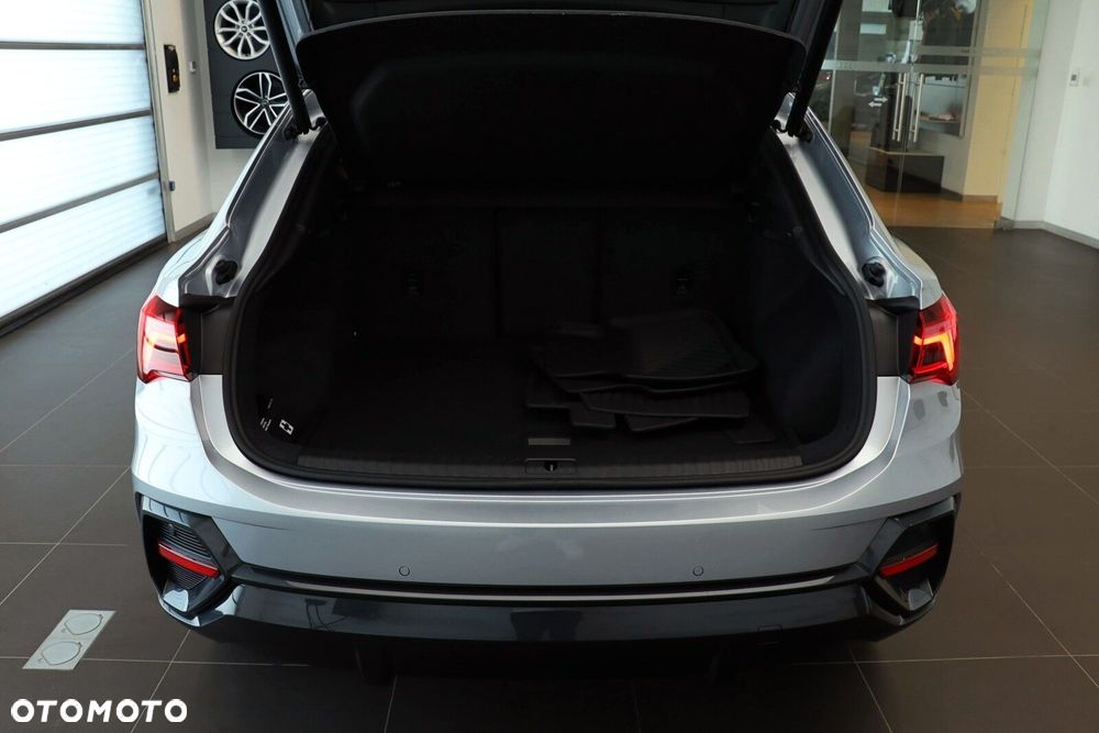 Audi Q3 Sportback - 6