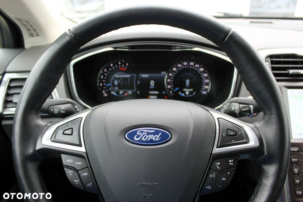 Ford Mondeo - 16