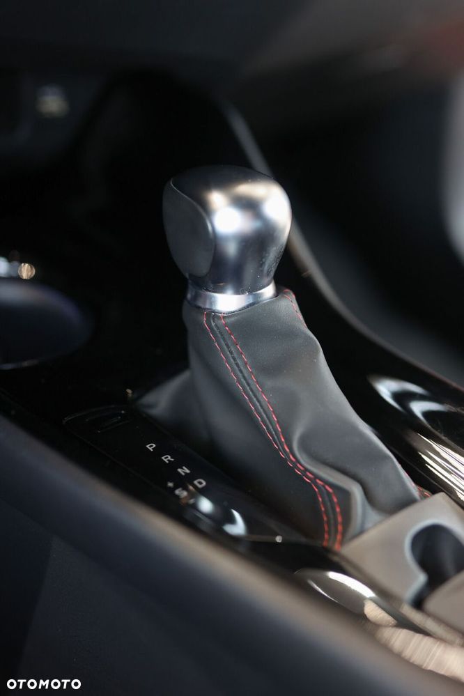 Toyota C-HR 2.0 Hybrid GR Sport - 38