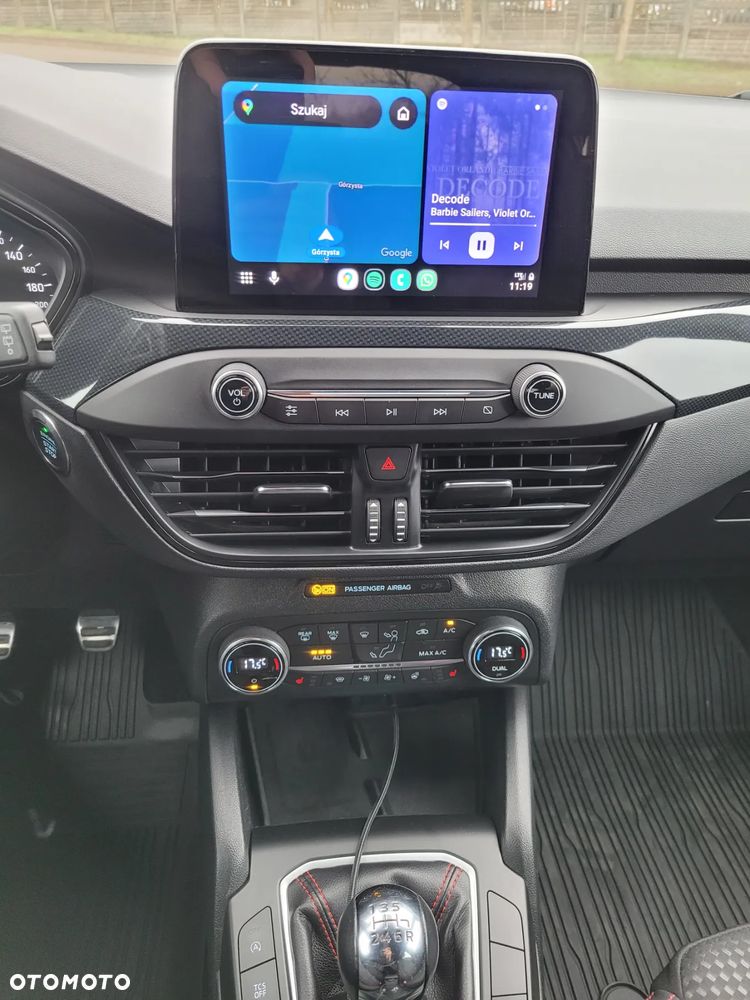 Ford Focus 1.0 EcoBoost mHEV ST-Line X - 12