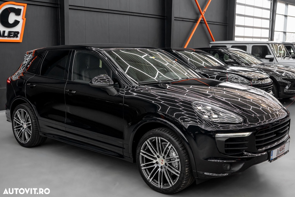 Porsche Cayenne S Diesel Platinum Edition - 3