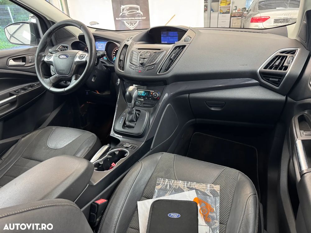 Ford Kuga 2.0 TDCi 4x4 Aut. SYNC - 4