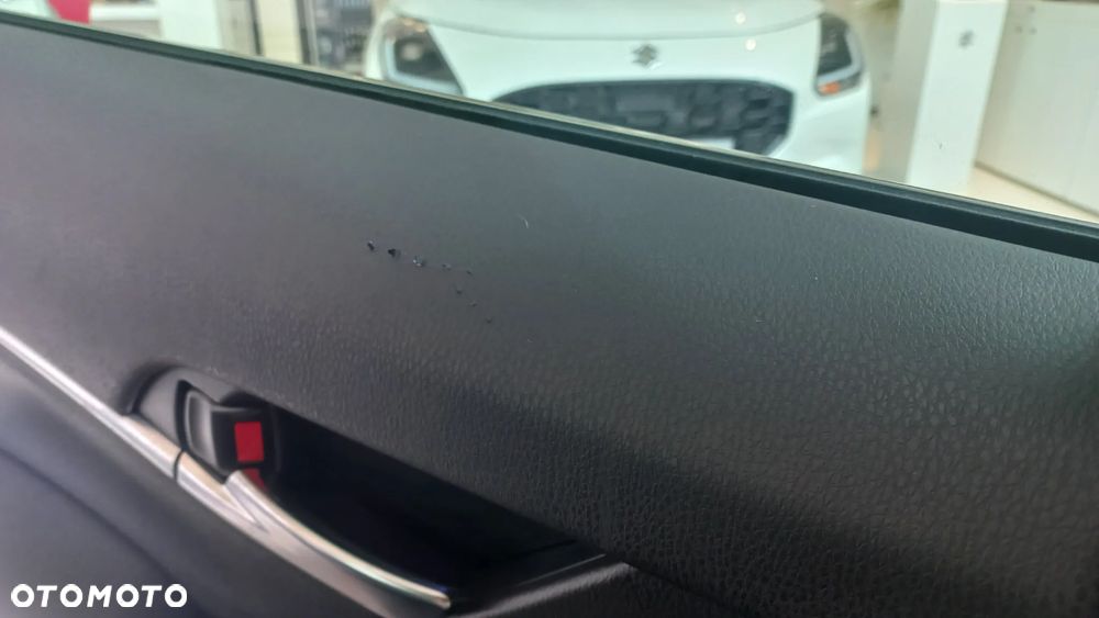 Toyota Camry 2.5 Hybrid Executive CVT - 29