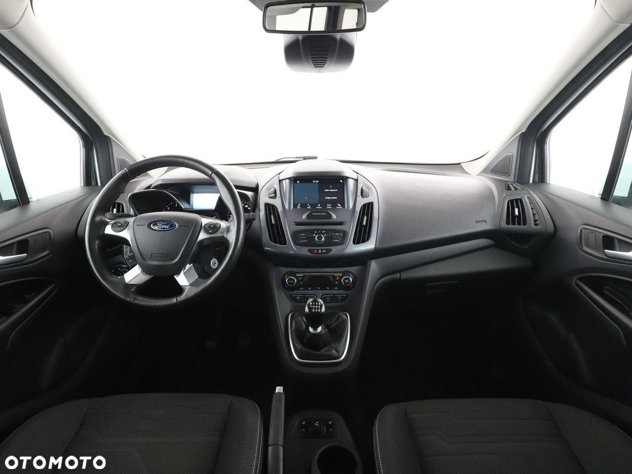 Ford Tourneo Connect Grand - 15