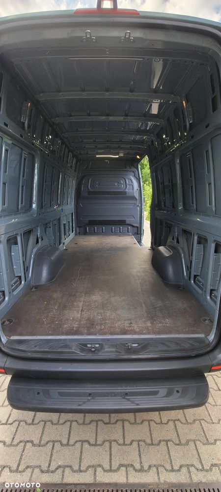 Mercedes-Benz Sprinter - 21