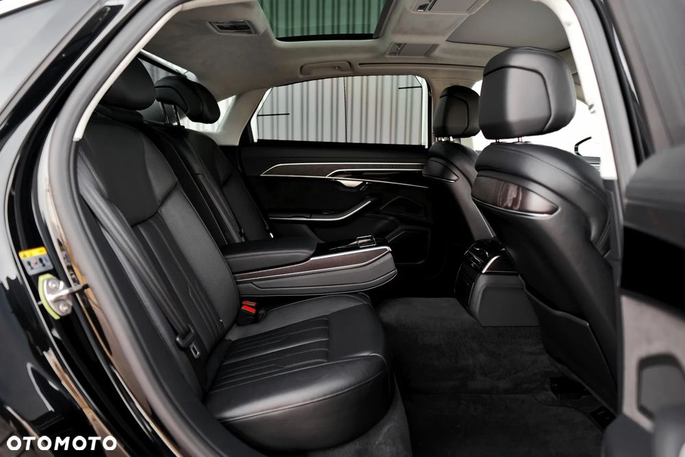 Audi A8 L 55 TFSI quattro tiptronic - 12