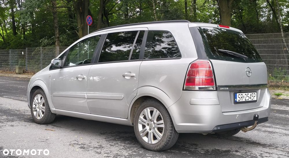 Opel Zafira 1.6 Cosmo - 3