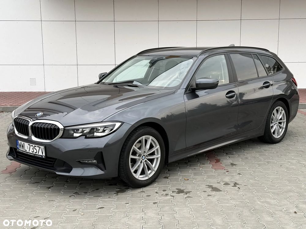 BMW Seria 3 318d Touring Advantage - 34