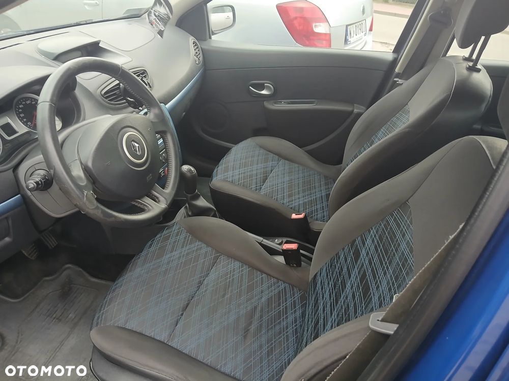 Renault Clio - 13