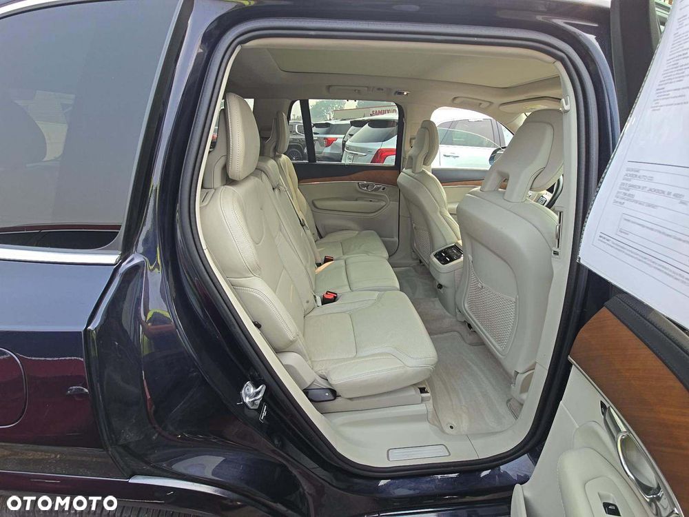 Volvo XC 90 - 19