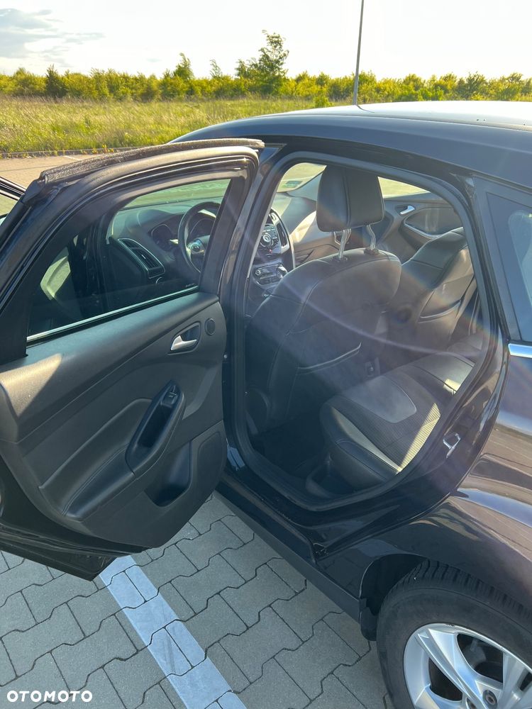 Ford Focus - 24