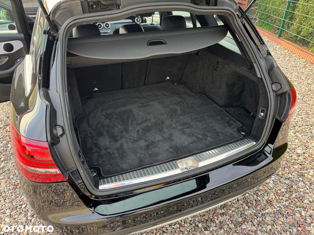Mercedes-Benz Klasa C 220 d 9G-TRONIC AMG Line - 20
