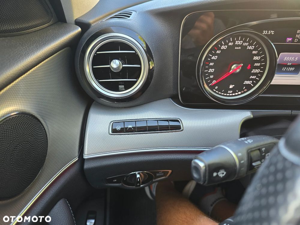 Mercedes-Benz Klasa E 250 T 9G-TRONIC Exclusive - 18