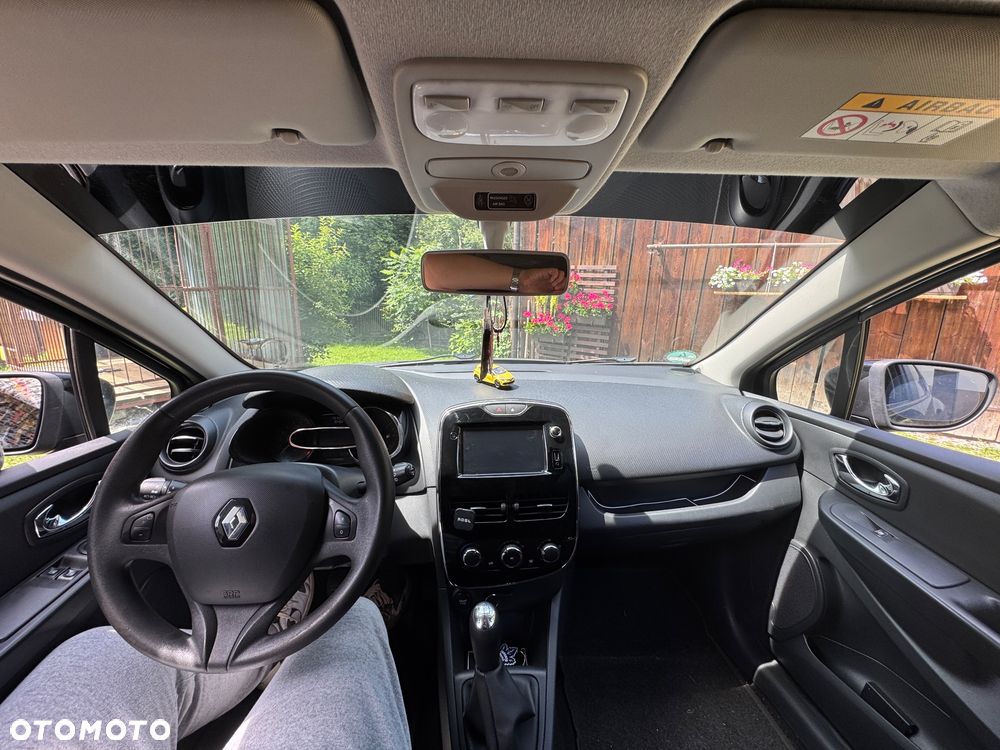 Renault Clio - 7