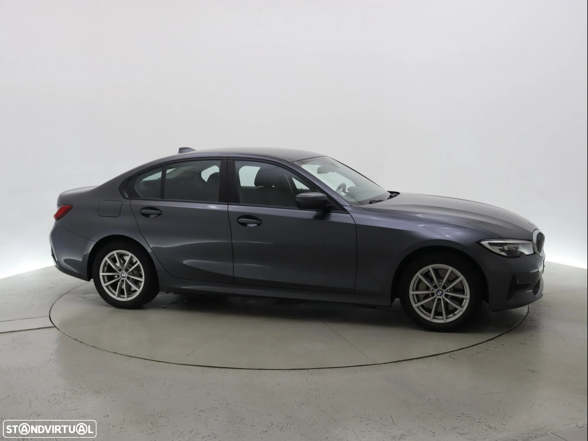 BMW 330 e Auto - 10