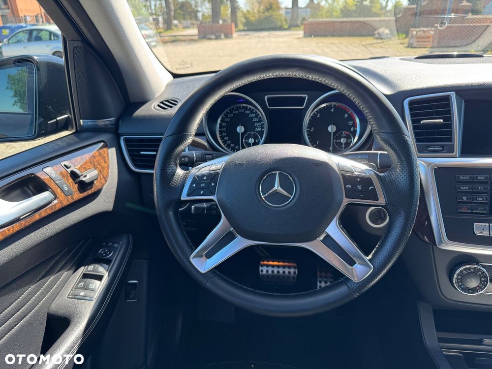Mercedes-Benz ML 350 BlueTEC 4-Matic - 10