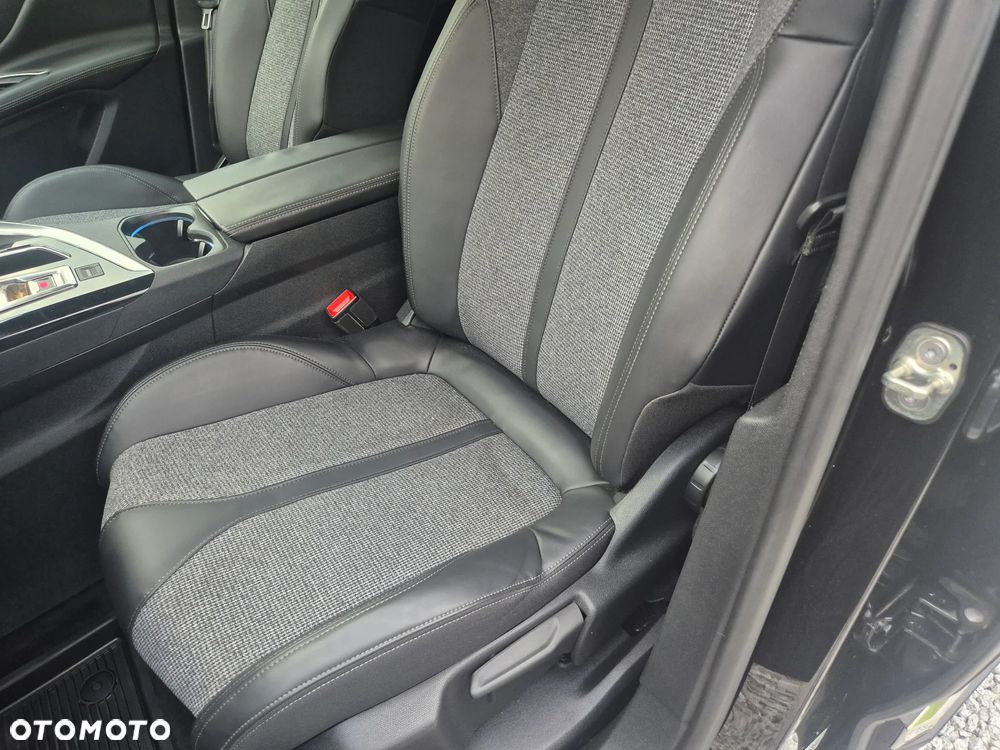 Peugeot 3008 - 18