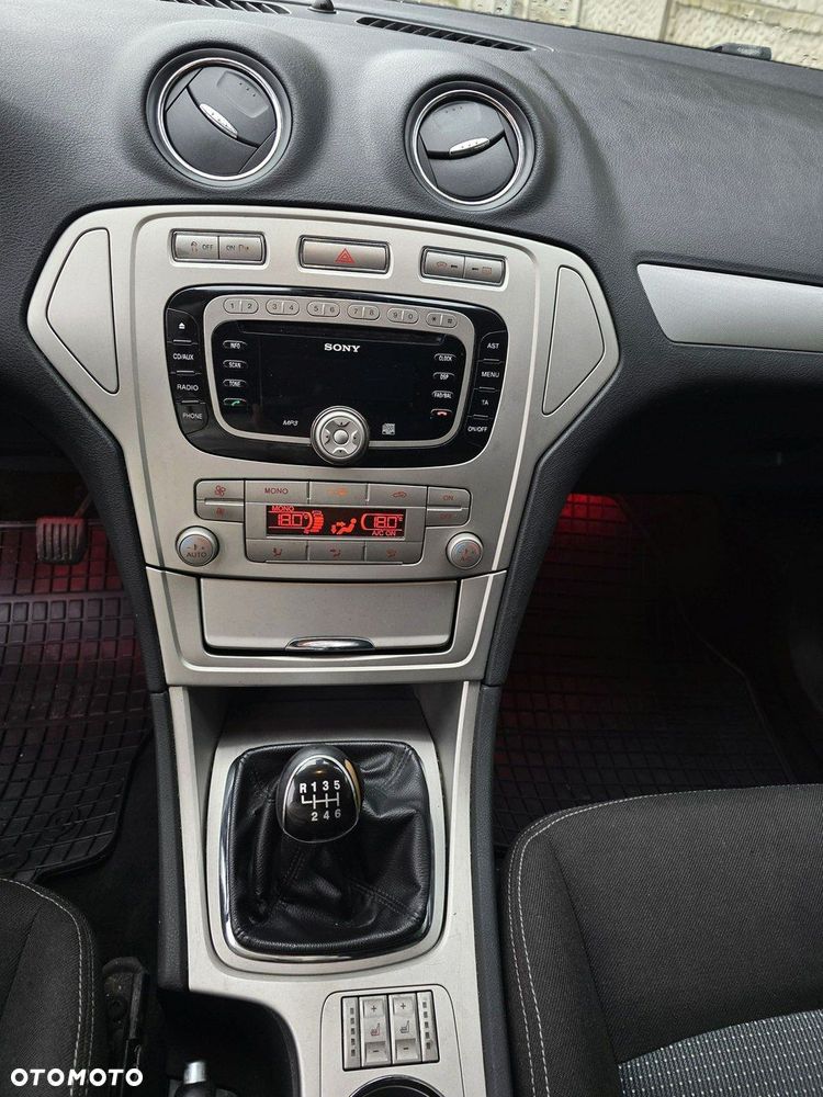 Ford Mondeo - 19