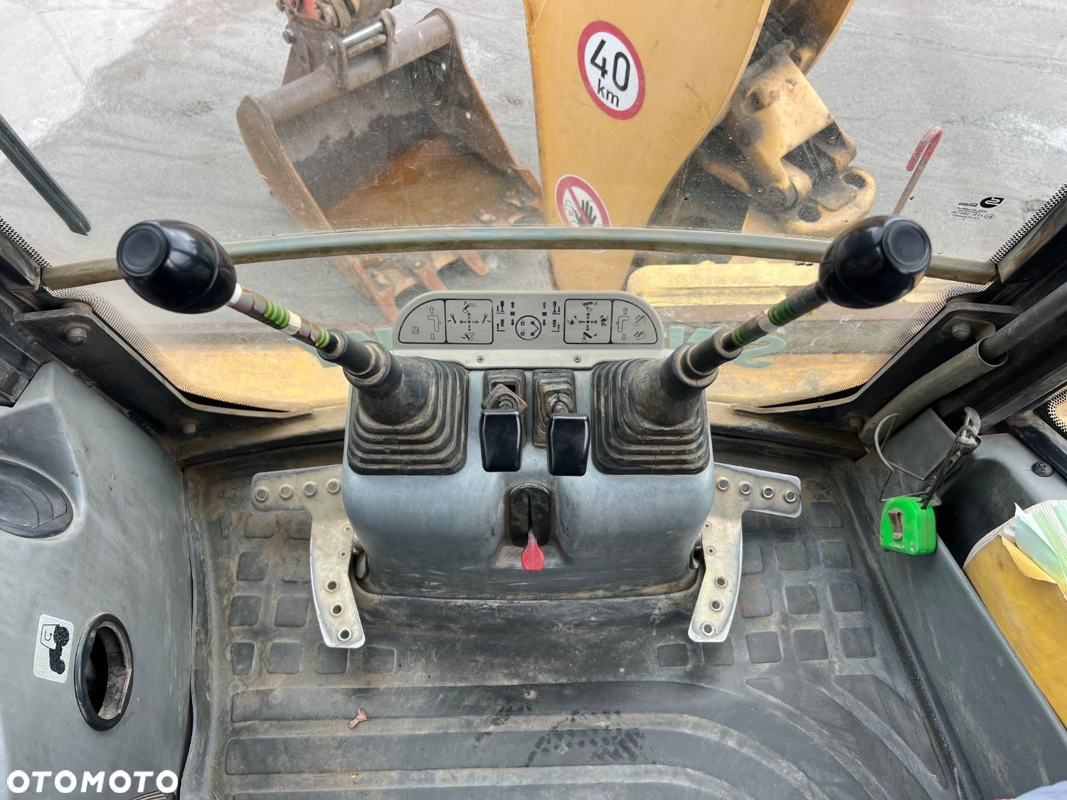 Komatsu Wb975 4X4 - 25