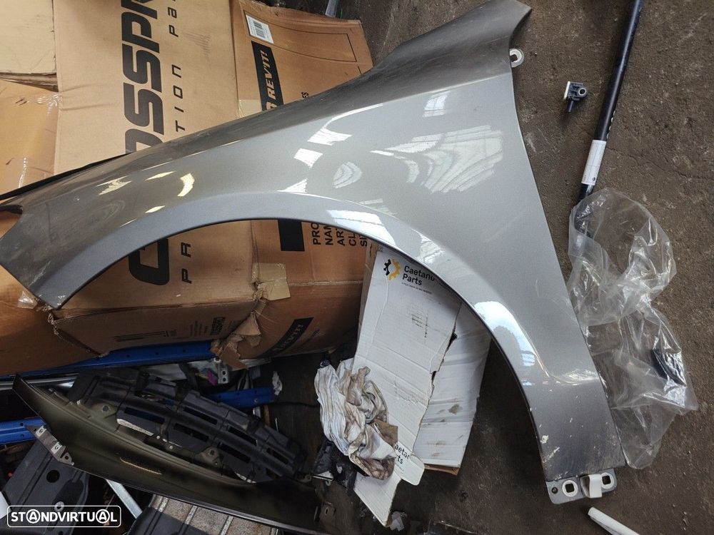 Guarda Lamas Frente Esquerdo Mercedes-Benz Cla Coupé (C117) - 3