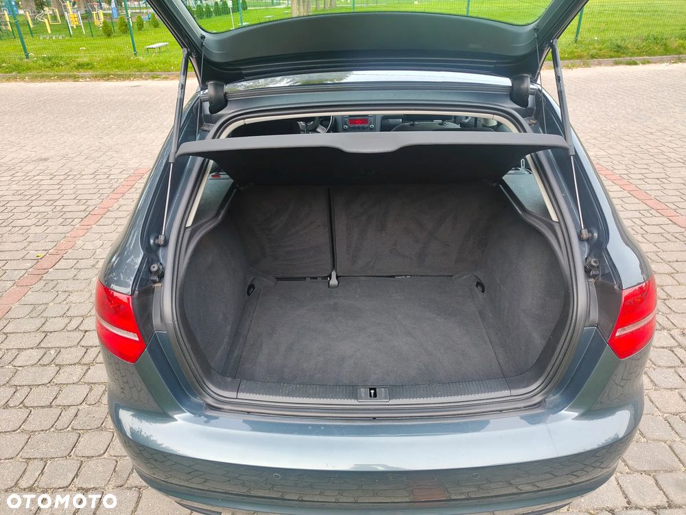Audi A3 Sportback 1.6 Ambiente - 15