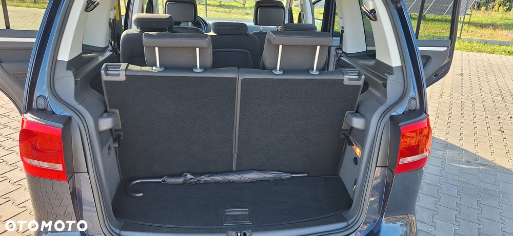 Volkswagen Touran 2.0 TDI DPF Comfortline - 17