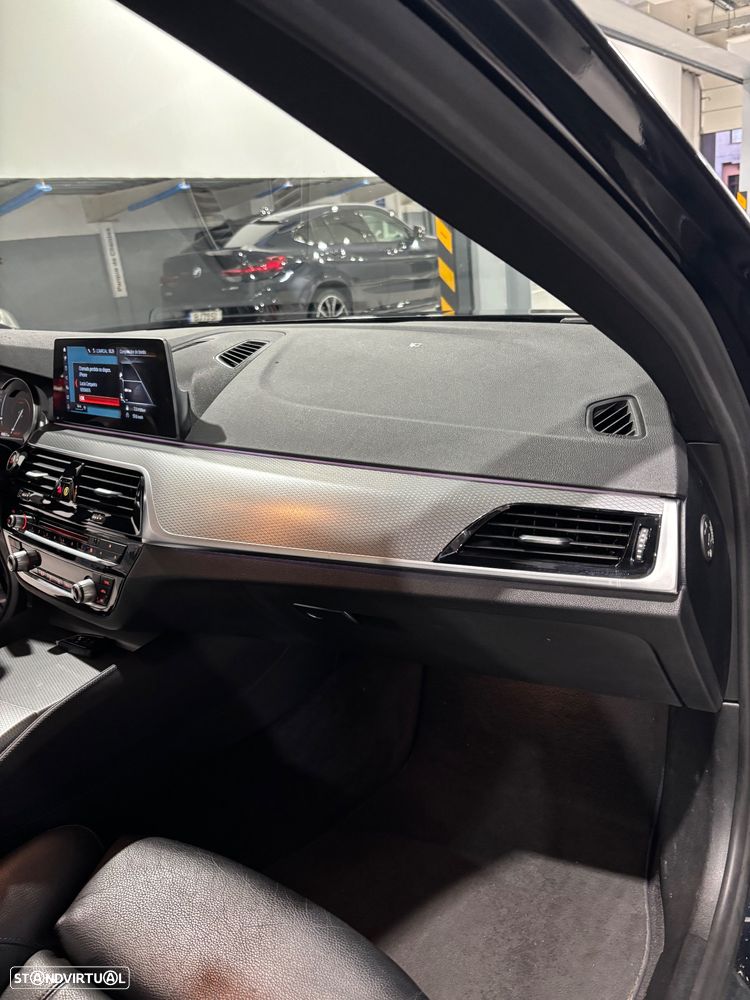 BMW 530 e iPerformance Pack M - 22