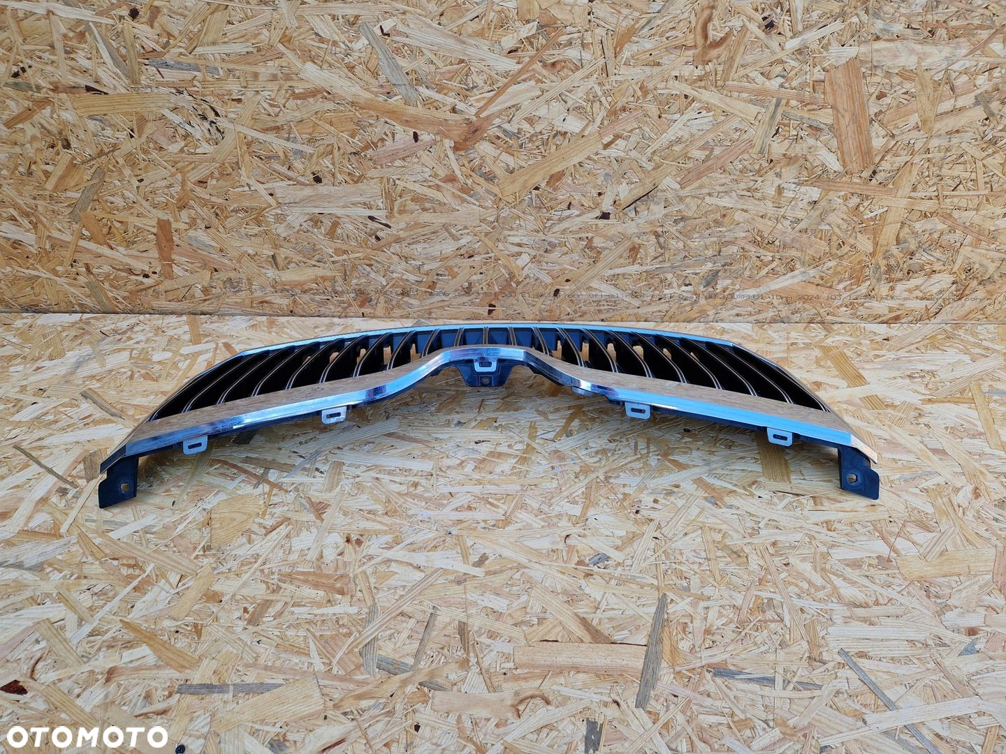 GRILL ATRAPA SKODA SUPERB II LIFT 3T - 6