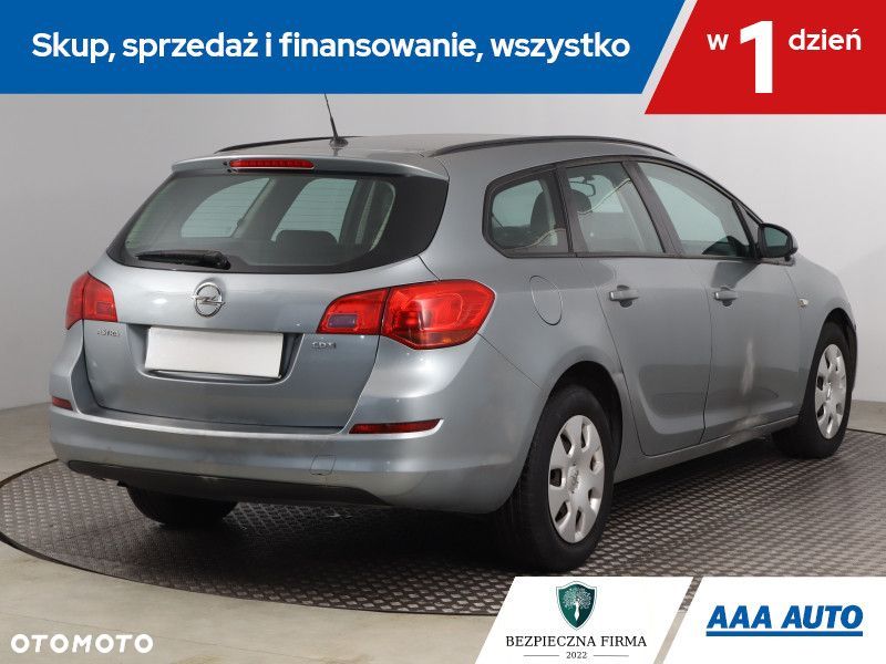 Opel Astra - 6