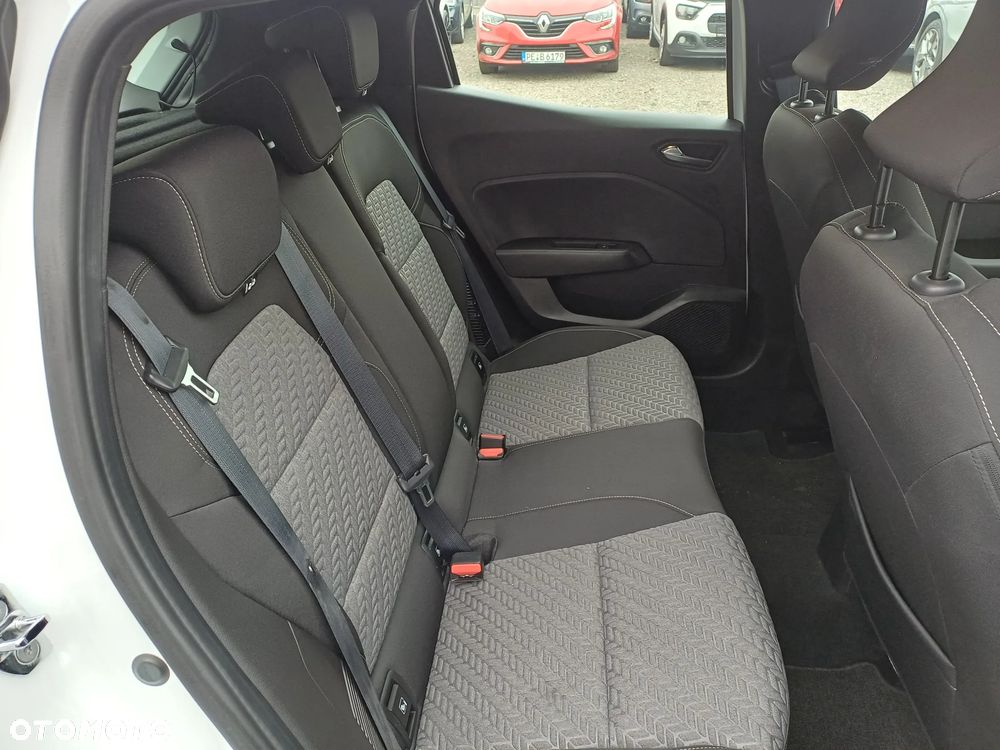 Renault Clio 1.6 E-TECH Equilibre - 13