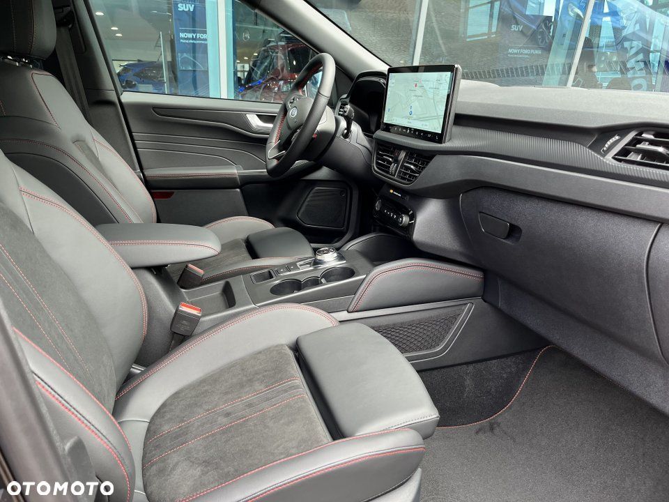 Ford Kuga - 10