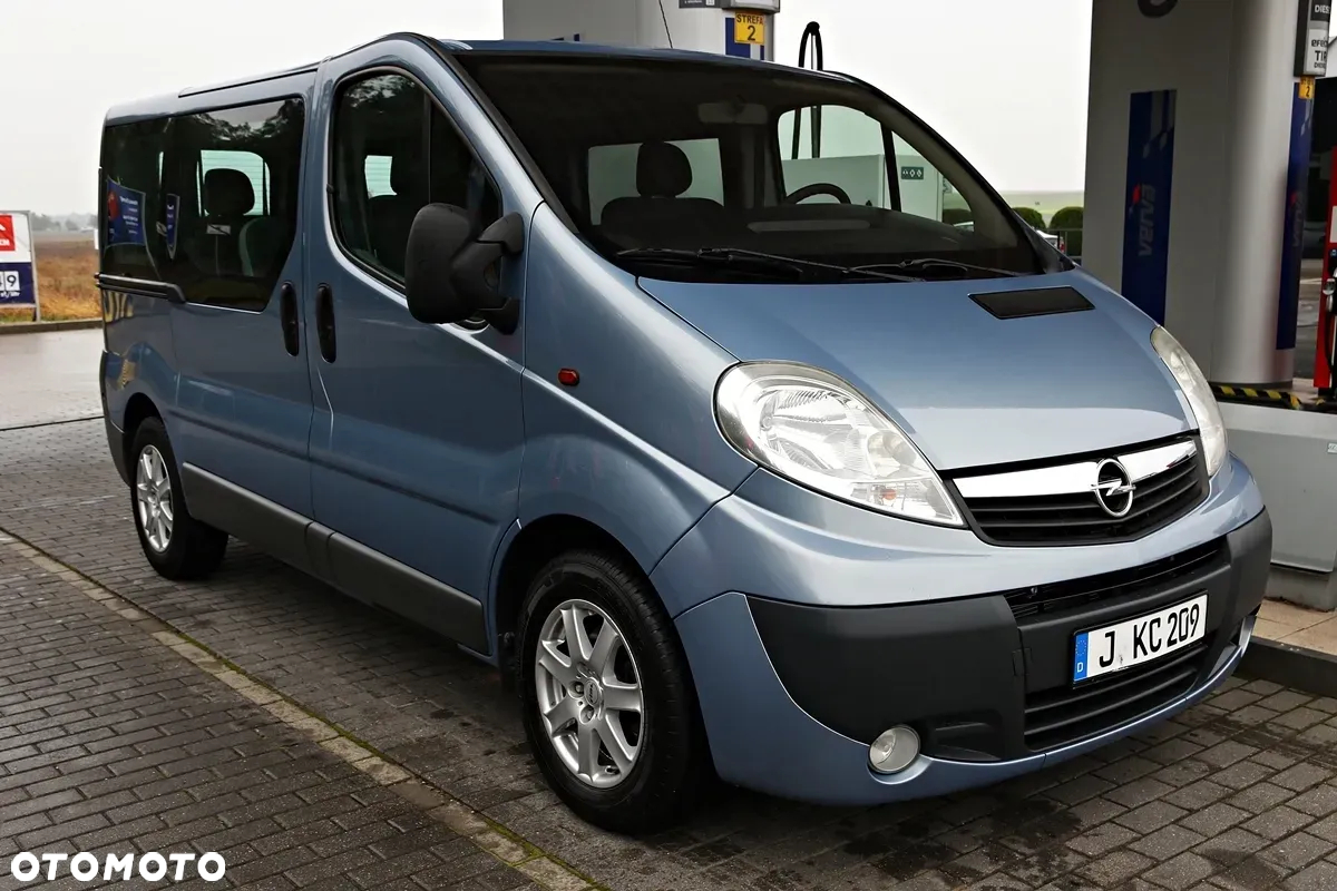 Opel Vivaro - 11