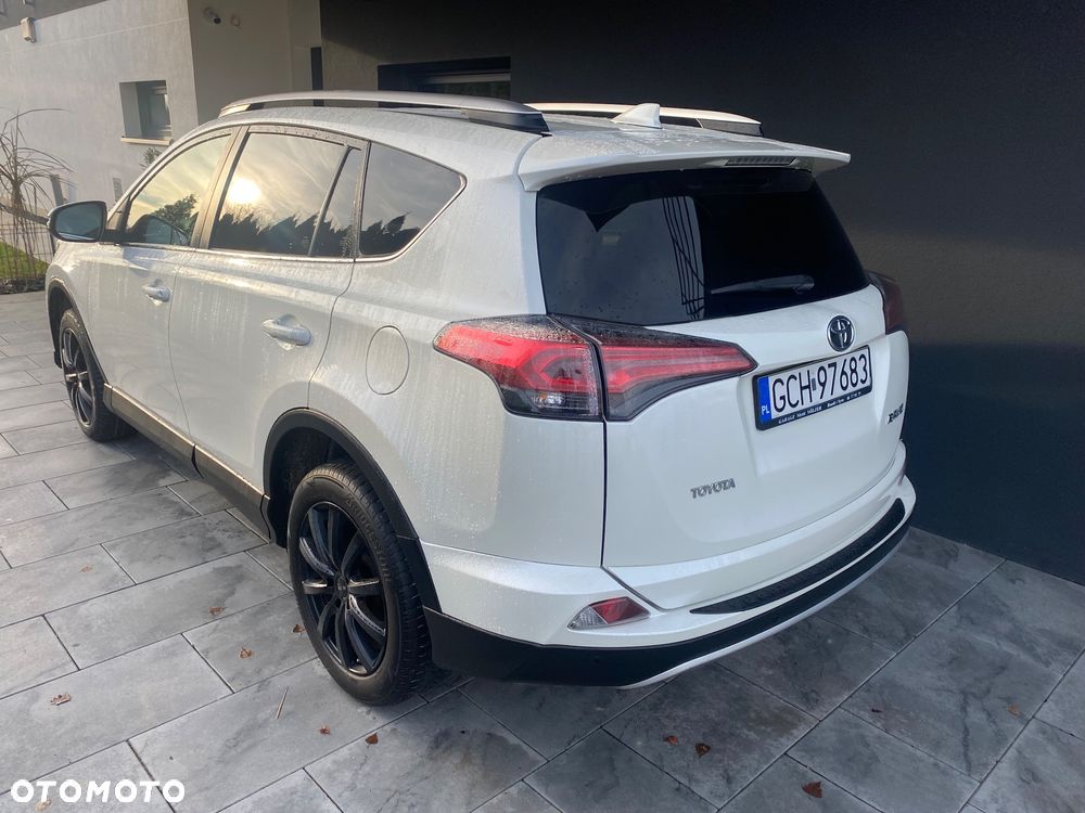 Toyota RAV4 2.0 D-4D Premium 4x2 - 11