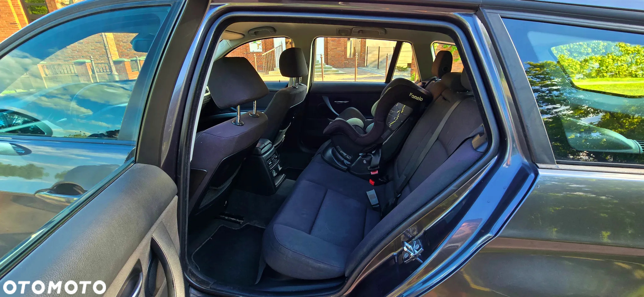 BMW Seria 3 320i Touring - 7
