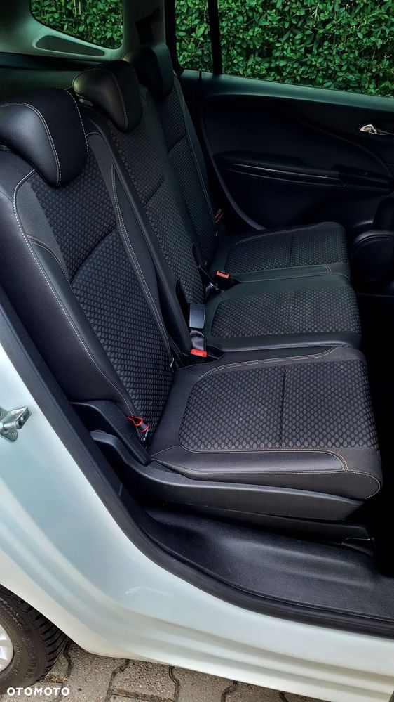 Opel Zafira 2.0 D (CDTI) Automatik Business Edition - 14