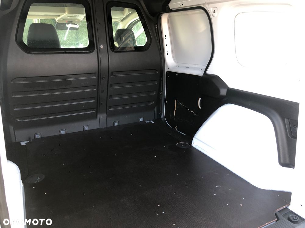 Renault KANGOO - 8