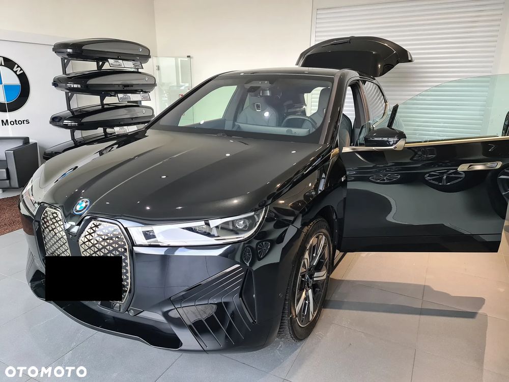BMW iX - 2