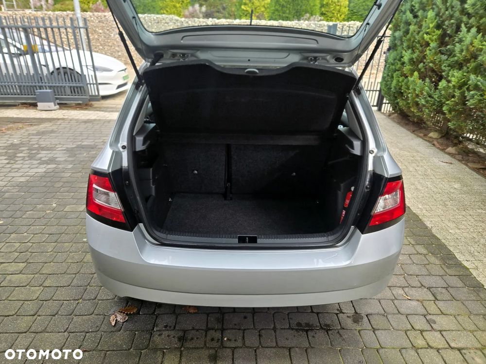 Skoda Fabia - 11