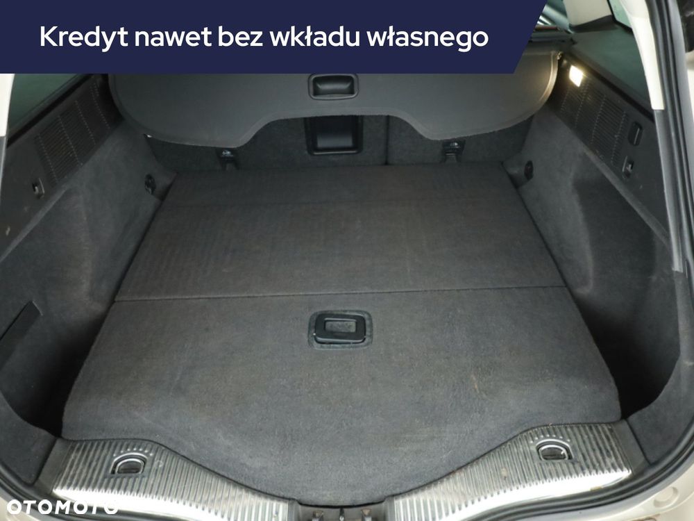 Ford Mondeo SW - 11