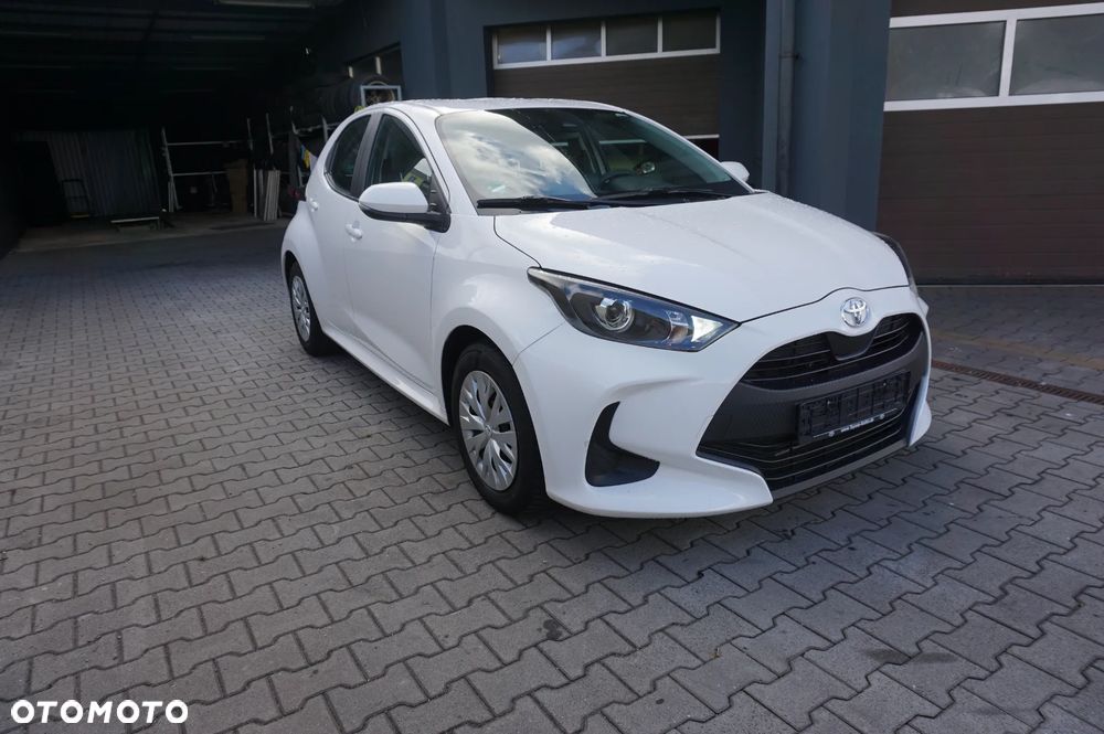 Toyota Yaris 1.0 VVT-i Team Deutschland - 2