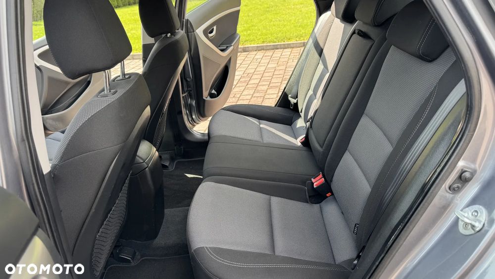 Hyundai i30 blue 1.6 GDI Passion - 29