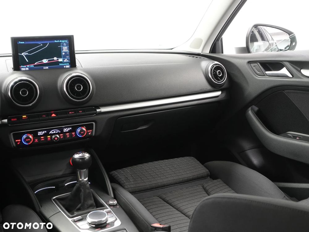 Audi A3 Sportback 2.0 TDI Ambiente - 36