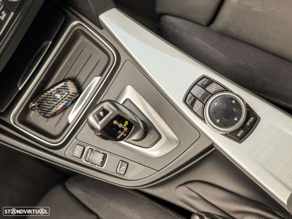 BMW 318 d Touring Aut. Sport Line - 39