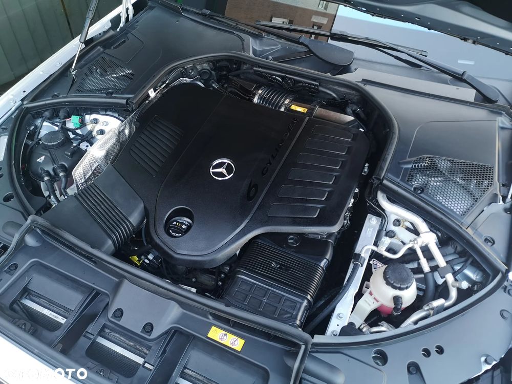 Mercedes-Benz Klasa S 580e L 9G-TRONIC - 37