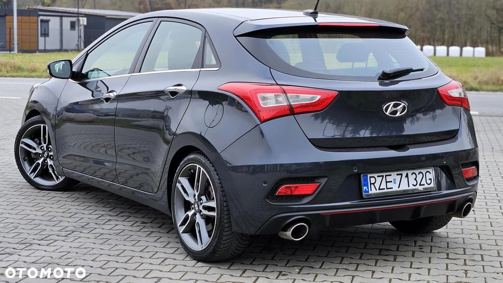 Hyundai i30 1.6 T GDI Turbo - 9