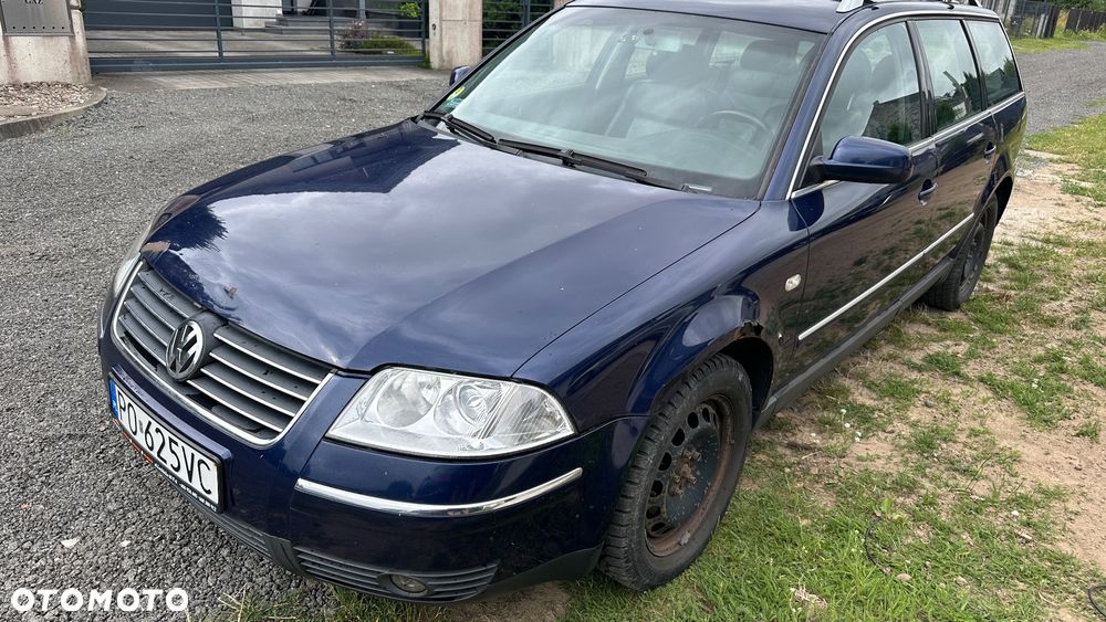 Volkswagen Passat 1.9 TDI Highline - 1