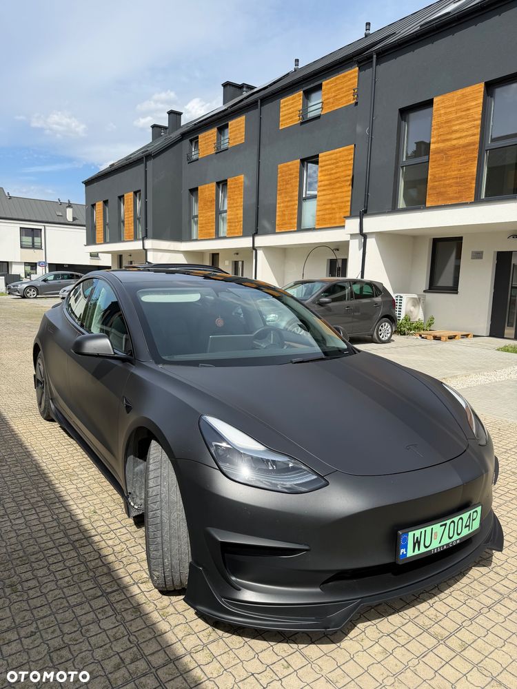 Tesla Model 3 Standard Range Plus - 2