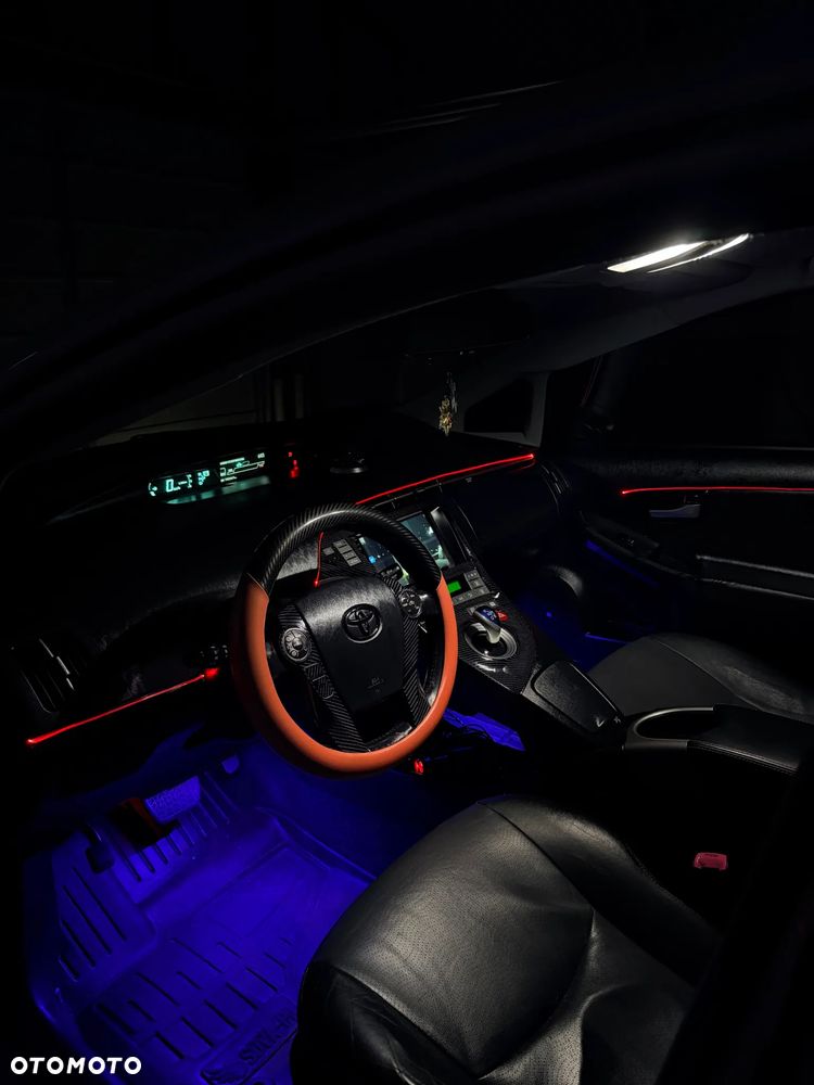 Toyota Prius 1.8 HSD Premium - 15