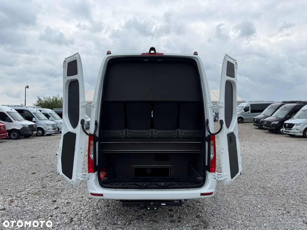 Mercedes-Benz Sprinter 517 - 6